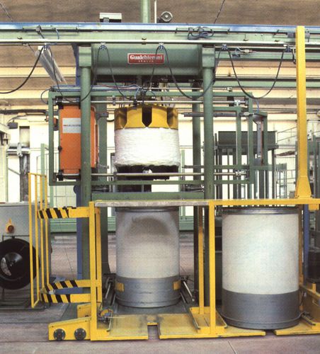 Presse hydraulique - Valvan Baling Systems NV - de formage / de bidons / automatique