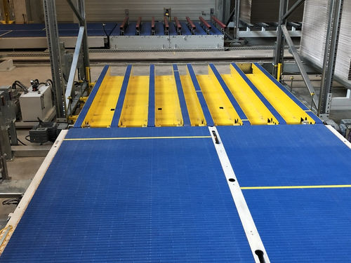 Convoyeur à chaînes - MINDA Industrieanlagen GmbH - horizontal / de stockage / pour carton