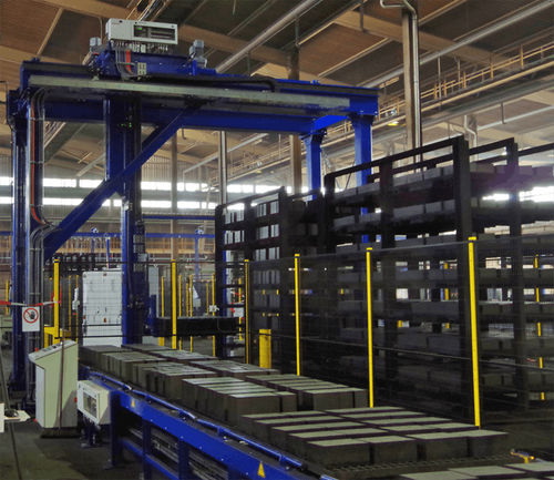 Système de transport à chaînes - MINDA Industrieanlagen GmbH - à rouleaux motorisés / industriel