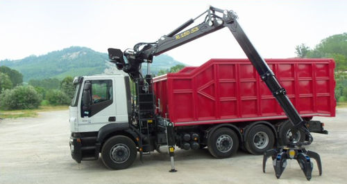 Grue montée sur camion - W 150 S3 - BOB SISTEMI IDRAULICI SPA - pliable / de levage / hydraulique