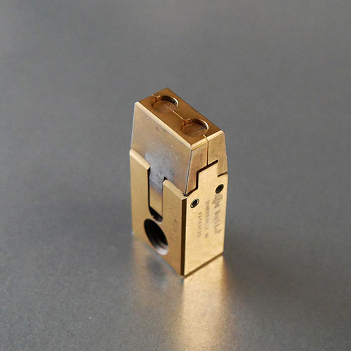 Emporte-pièce - Multi-Loc® - BTM Europe Blechverb. GmbH
