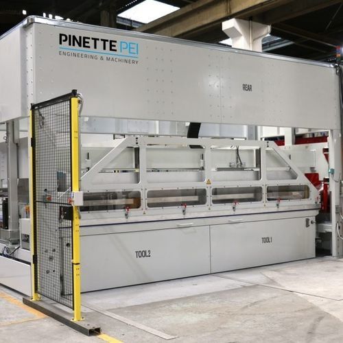 Thermoformeuse de film plastique - HDF - PINETTE EMIDECAU INDUSTRIES - pour pièce en matériaux composites / automatique / sous vide