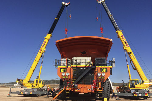 Grue montée sur camion - HTT-86100  - Link-Belt - à flèche / treillis / pour chantier