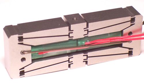 Actionneur piézoélectrique linéaire - 80 -  2000 µm - DSM - amplifié