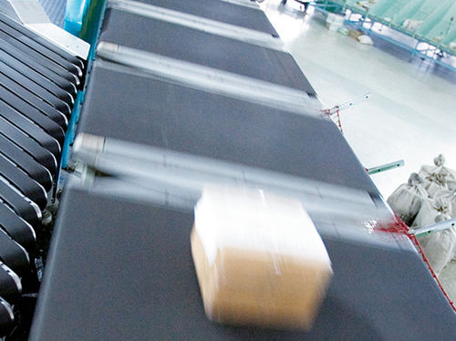 Bande de convoyeur flexible - Forbo Siegling GmbH - lisse / homogène / pour l'industrie agroalimentaire