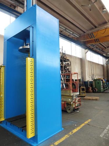 Presse hydraulique - 21x17 - AEM3 S.r.l. - de formage / verticale / horizontale