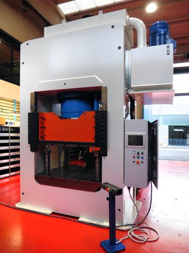 Presse hydraulique - 21x15 - AEM3 S.r.l. - pour le moulage / verticale