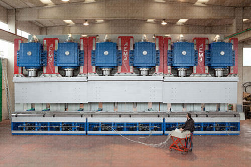 Presse hydraulique - 29007 - AEM3 S.r.l. - de cintrage / à col de cygne