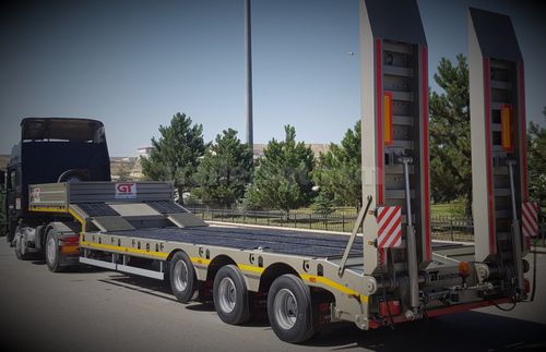 Semi-remorque à plateau - Gt Semi Trailers - extra-surbaissée / à 3 essieux / tractée