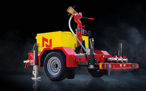 Remorque en suivi automatique - NFFT - naffco - pour réservoir d'eau / à 1 essieu / automotrice