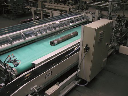 Machine d'emballage automatique - HANDSAEME MACHINERY - horizontale / pour l'industrie textile