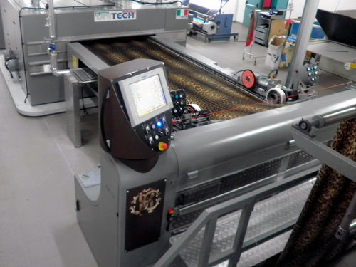 Sécheur à lit fluidisé - UNITECH TEXTILE MACHINERY - continu / de nettoyage / avec convoyeur à bande