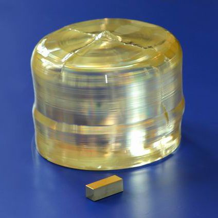 Cristal de niobate de lithium (LiNbO3) - Union Optic Inc. - biréfringent