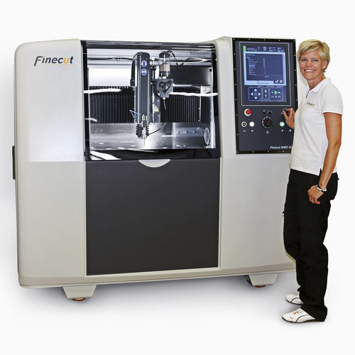 Machine de coupe au jet d'eau micro abrasif - Finecut™ WMC 500 II - Finepart Sweden AB - pour caoutchouc / pour métal / pour bois