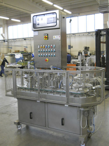 Remplisseuse automatique - B.S. SRL - de barquettes / de gobelets / pour produits alimentaires