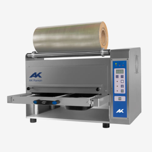 Operculeuse linéaire - TS-300 - TALLERES RAMON, S.L. - semi-automatique / sous vide / compacte