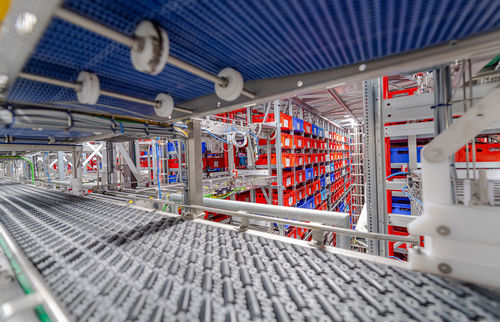 Unité de stockage automatique - Maschinenbau Helmers GmbH