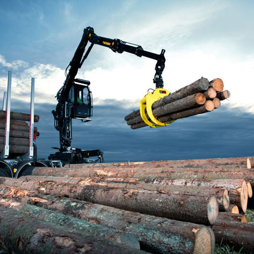 Grue forestière à flèche articulée - 125Z series - Hiab - sur camion