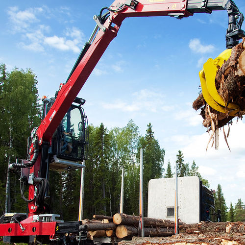Grue forestière à flèche articulée - 1088S series - Hiab - sur camion