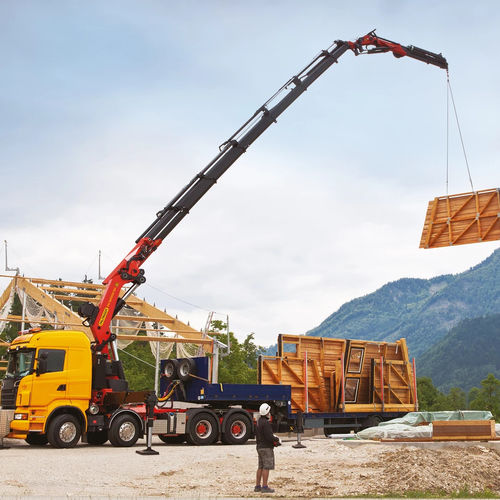 Grue de chargement - PK 92002 SH - Palfinger - montée sur camion / à flèche relevable / télescopique