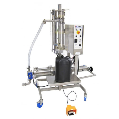 Machine de remplissage semi-automatique - Riggs Auto Pack Ltd - de bidons / pour l'industrie agroalimentaire / à actionnement pneumatique