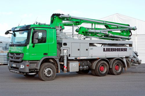 Pompe à béton automotrice pour chantier - 24 M4 XH - GOKER Contruction Machines