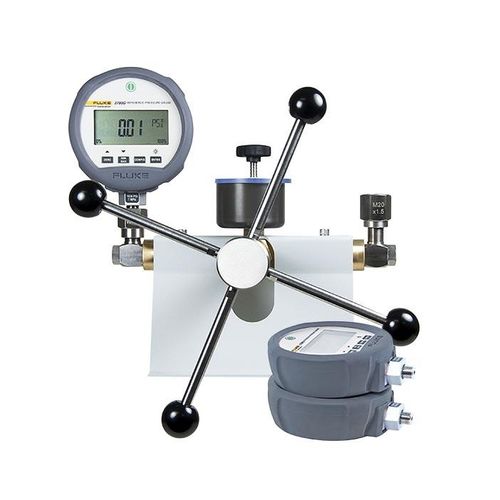 Calibrateur de pression - P55 series - Fluke Calibration - portable / numérique / hydraulique