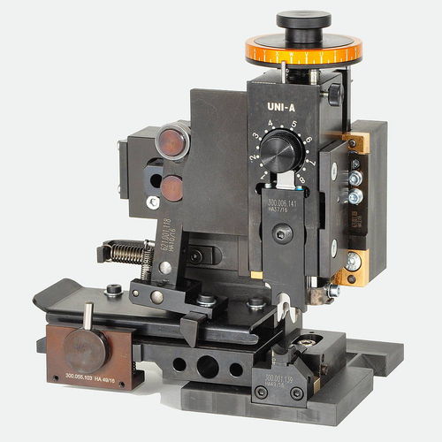 Sertisseuse de fils métalliques - UNI-A 700 - Hanke Crimp-Technik GmbH - manuelle / pneumatique / à alimentation latérale