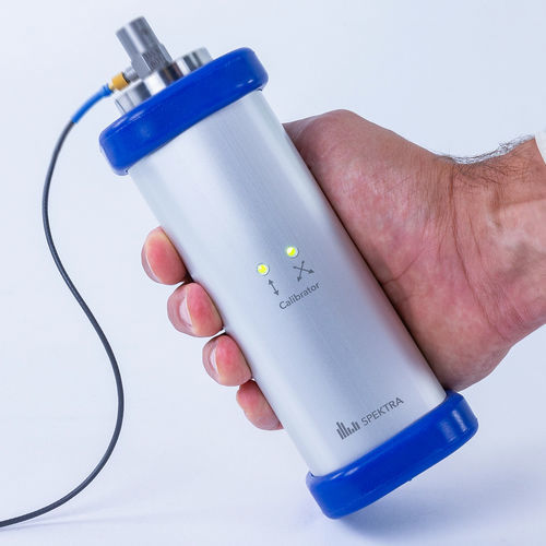 Calibrateur de fréquence - CV-05 - SPEKTRA Schwingungstechnik und Akustik GmbH Dresden - de vibration / de poids / portable