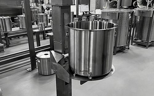 Monte charge automatique - Roxane SAS - pour l'industrie agroalimentaire / pour palettes / pour caisses