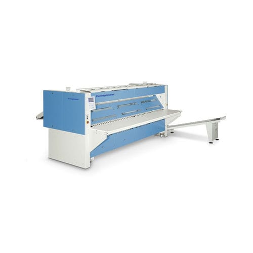 Machine de pliage de tissus - CFM. II - Kannegiesser