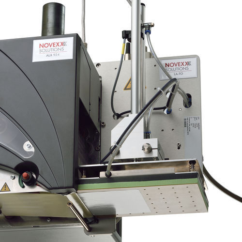 Applicateur d'étiquettes de cartons - LA-TO - Novexx Solutions GmbH - de palettes / pour applications sur le dessus / pour applications sur le côté