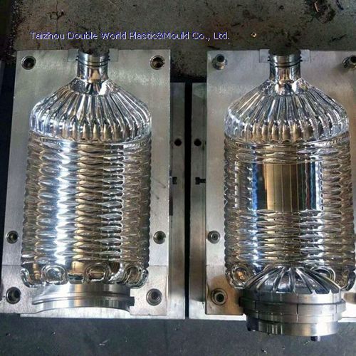 Moule de soufflage multi-empreintes - DDW-BM100 - Taizhou Double World Plastic&Mould Co., Ltd. - pour bouteilles PET / pour l'industrie de l'emballage / pour l'industrie aéronautique