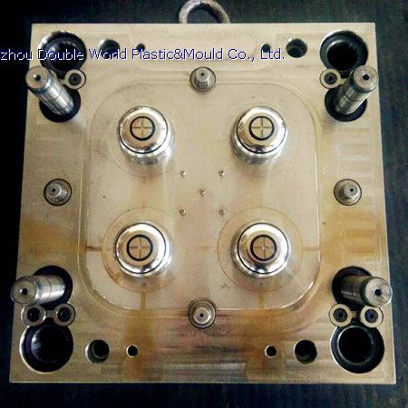 Moule d'injection plastique multi-empreintes - Taizhou Double World Plastic&Mould Co., Ltd. - bouchons / pour l'industrie de l'emballage