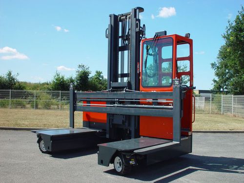 Chariot élévateur latéral électrique - COMBI CEST 4000-12 - AMLIFT - à conducteur porté debout / multidirectionnel / à pneus pleins souples