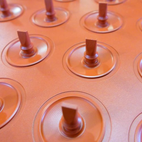 Estampage libre - Helvoet Rubber & Plastic Technologies B.V. - plastique / pour l'automobile / ISO 9001