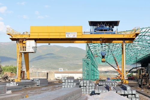 Portique sur rail - BVS Cranes-BÜLBÜLOĞLU VİNÇ SAN. ve TİC. A.Ş. - pour fortes charges