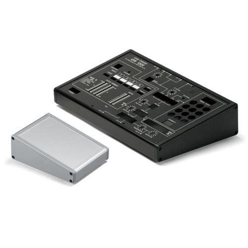 Boîtier conception en pente - TAKACHI Electronics Enclosure Co., Ltd. - de bureau / modulaire / en aluminium extrudé