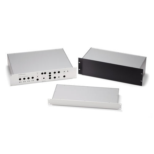 Coffret électrique rackable 19" - YER series - TAKACHI Electronics Enclosure Co., Ltd. - en aluminium / en métal