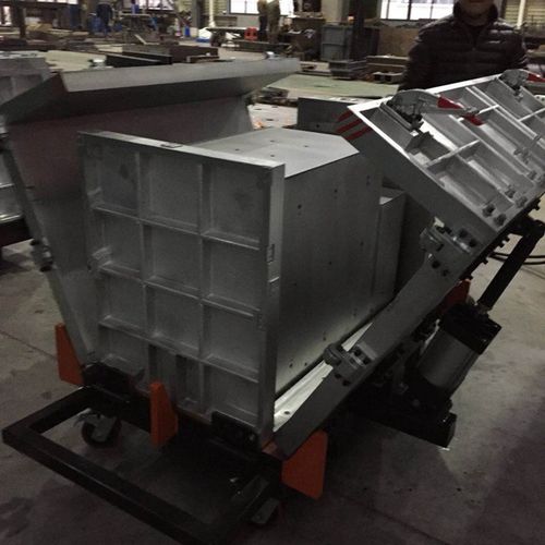 Machine de formage de porte - KCM Machinery Manufacturing - de métal