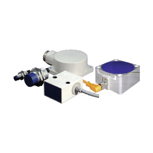 Capteur de proximité inductif - IAD series - KLASCHKA Industrieelektronik - cylindrique / rectangulaire / fileté