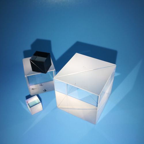 Prisme optique séparateur de faisceaux - Changchun Yutai Optics Co., Ltd. - polarisant / non polarisant / en verre BK7