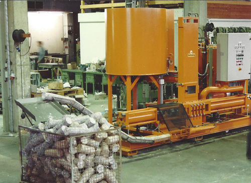 Presse à briqueter bois - Hydropress - BP-Recyclingsystems GmbH - pour déchets / automatique / hydraulique