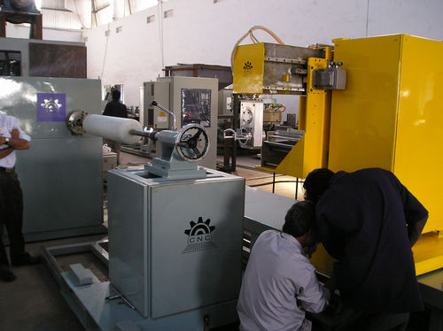 Machine d'enroulement filamentaire 5 axes - CNC Technics Pvt Ltd - 6 axes