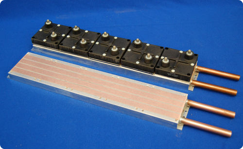 Plaque froide à refroidissement liquide - HT-TAP Series - D6 Industries, Inc.