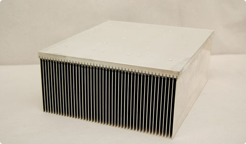 Dissipateur thermique en acier - DW5 Series - D6 Industries, Inc. - avec ventilateur