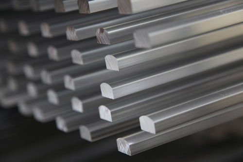 Barre en alliage d'aluminium - IMPOL D.O.O. - pour applications aérospatiales / carré
