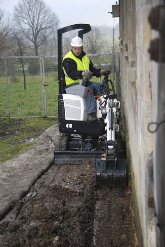 Mini pelle - E10 - BOBCAT - sur chenilles / Tier 4 intermédiaire / pour chantier de construction