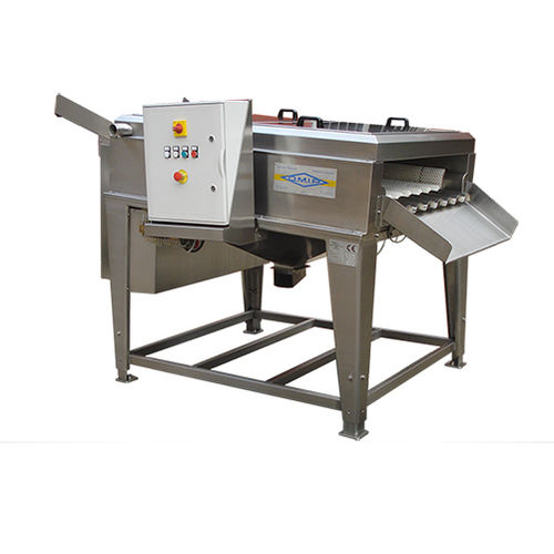 Machine de brossage - O.M.I.P.  Food Processing Machinery