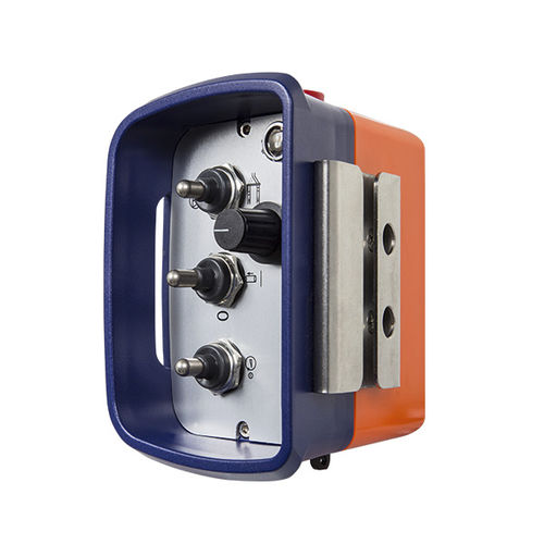 Télécommande analogue - patrol D - HBC-radiomatic - à joystick / avec interrupteur à levier / pour applications agricoles